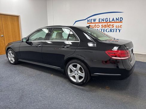 Used 2014 Mercedes-Benz E 350 4MATIC Sedan image 2