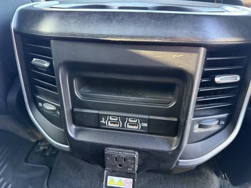 Used 2020 RAM 1500 Big Horn AWD/4WD image 23