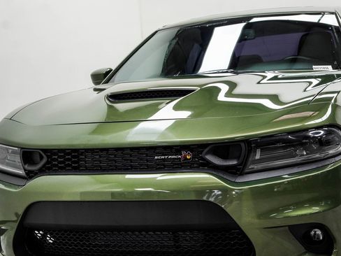 Used 2022 Dodge Charger Scat Pack w/ Plus Group image 2