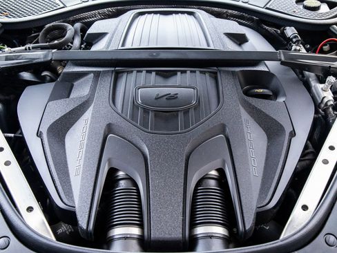 Certified 2023 Porsche Panamera RWD image 19