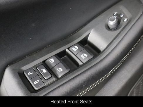 Used 2024 Jeep Grand Cherokee L Altitude RWD image 22