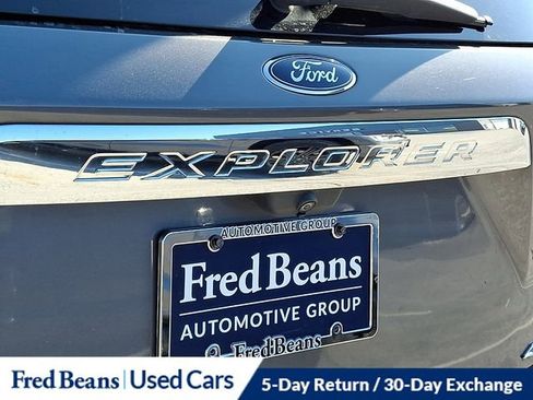 Used 2022 Ford Explorer XLT w/ Equipment Group 202A AWD/4WD image 33