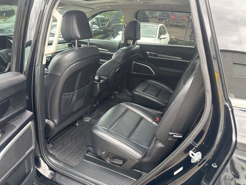 Used 2020 Kia Telluride S AWD/4WD image 23