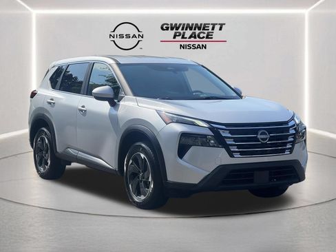 Used 2025 Nissan Rogue SV AWD/4WD image 26