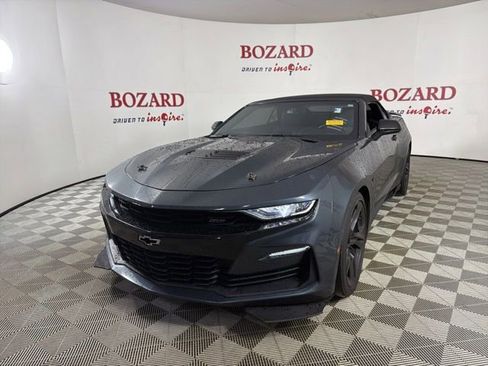 Used 2019 Chevrolet Camaro SS w/ Black Appearance Package RWD image 4