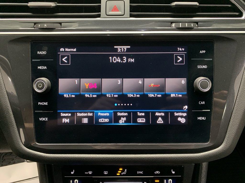 Used 2022 Volkswagen Tiguan SE R-Line AWD/4WD image 14