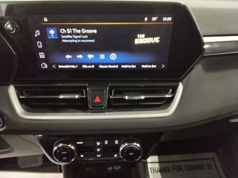 Used 2024 Chevrolet TrailBlazer LT w/ Convenience Package FWD image 23