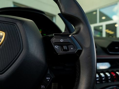 Used 2017 Lamborghini Huracan LP 610-4 AWD/4WD image 29