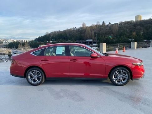 Certified 2024 Honda Accord EX image 3