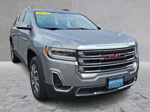 Certified 2023 GMC Acadia SLE w/ Driver Convenience Package image 2