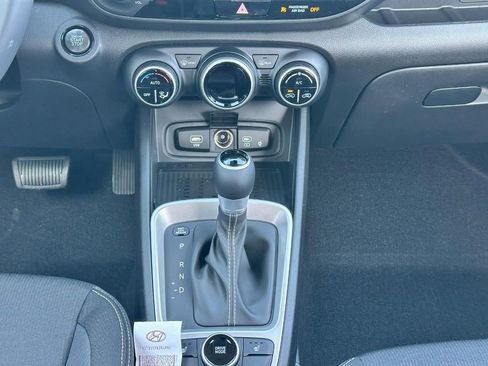 New 2026 Hyundai Venue SEL FWD image 9