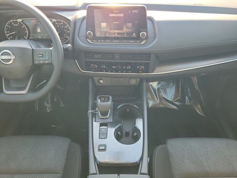 New 2026 Nissan Rogue SV image 18