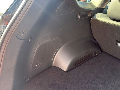 Used 2023 Hyundai Santa Fe Limited w/ Cargo Package image 12