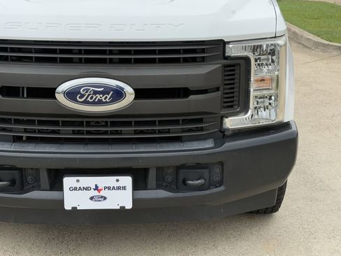 Used 2019 Ford F250 XL w/ Power Equipment Group RWD image 10