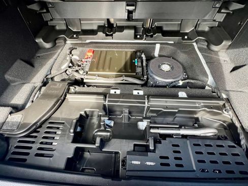 Certified 2026 Mercedes-Benz GLB 250 4MATIC image 39