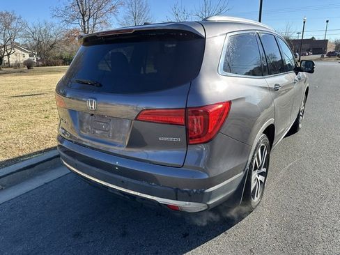 Used 2017 Honda Pilot Touring image 20