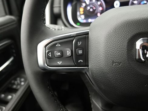 New 2026 RAM 2500 Laramie AWD/4WD image 24
