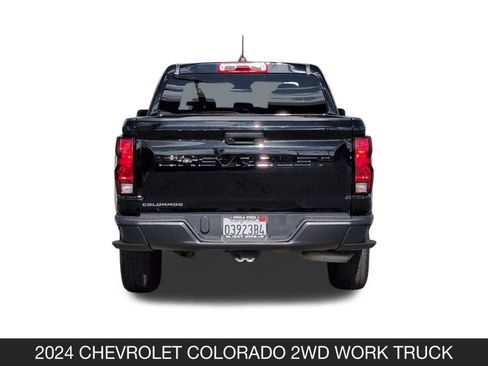 Used 2024 Chevrolet Colorado W/T image 9