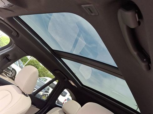 Used 2021 BMW X1 xDrive28i w/ Convenience Package image 11