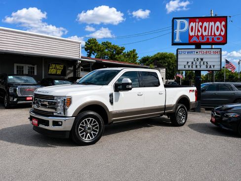 Used 2019 Ford F250 Lariat w/ Lariat Ultimate Package AWD/4WD image 1
