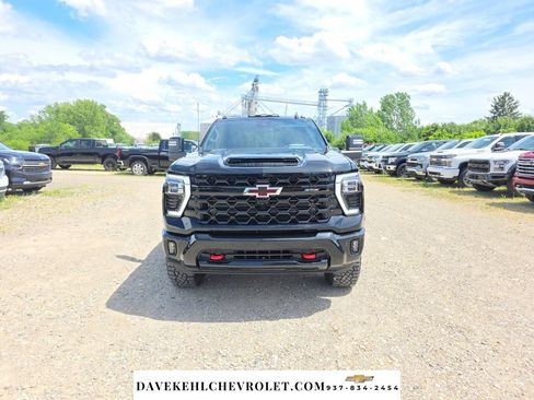 Used 2026 Chevrolet Silverado 2500 ZR2 AWD/4WD image 8
