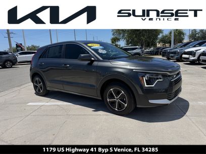 Certified 2025 Kia Niro LX