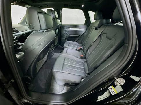 Used 2025 Audi Q5 2.0T Premium image 28