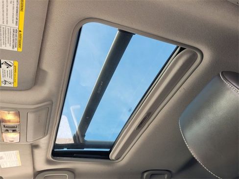 Used 2019 Nissan Frontier PRO-4X w/ Pro-4x Luxury Package image 21