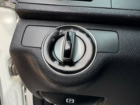 Used 2008 Mercedes-Benz C 300 4MATIC Sedan image 14