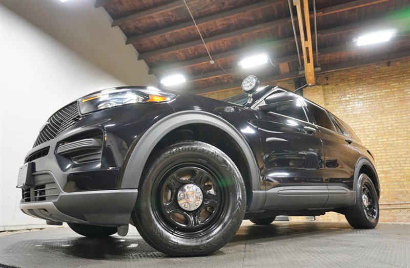Used 2025 Ford Explorer 4WD Police Interceptor image 3