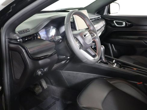 Used 2024 Jeep Compass Trailhawk image 20