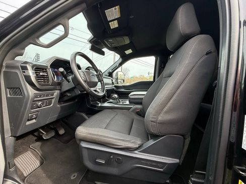 Certified 2022 Ford F150 XLT w/ Equipment Group 302A High image 19