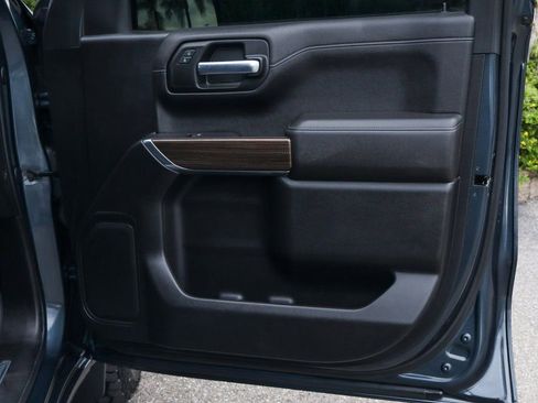 Used 2021 Chevrolet Silverado 1500 LT Trail Boss image 44