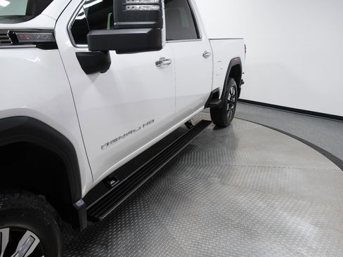 Used 2024 GMC Sierra 2500 Denali w/ Denali Reserve Package image 4