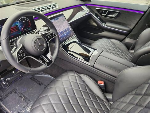 Certified 2024 Mercedes-Benz S 580 4MATIC Sedan image 7