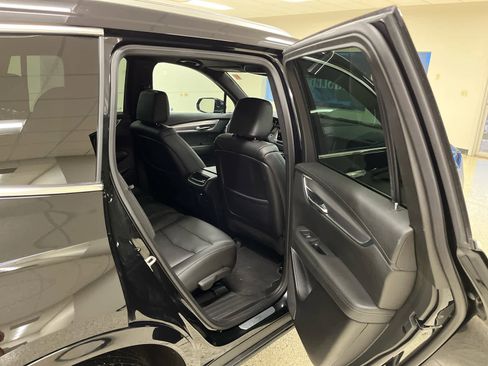 Used 2024 Cadillac XT6 Luxury w/ LPO, Floor Liner Package AWD/4WD image 19