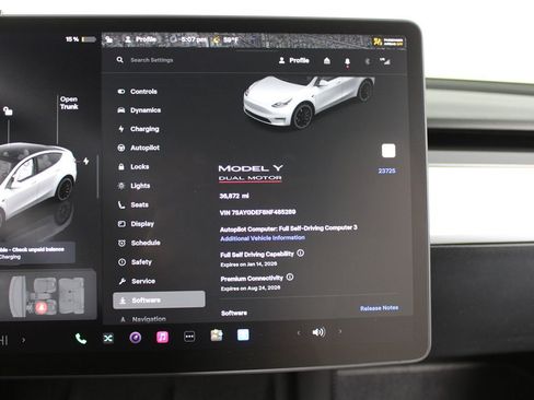 Used 2022 Tesla Model Y Performance image 9
