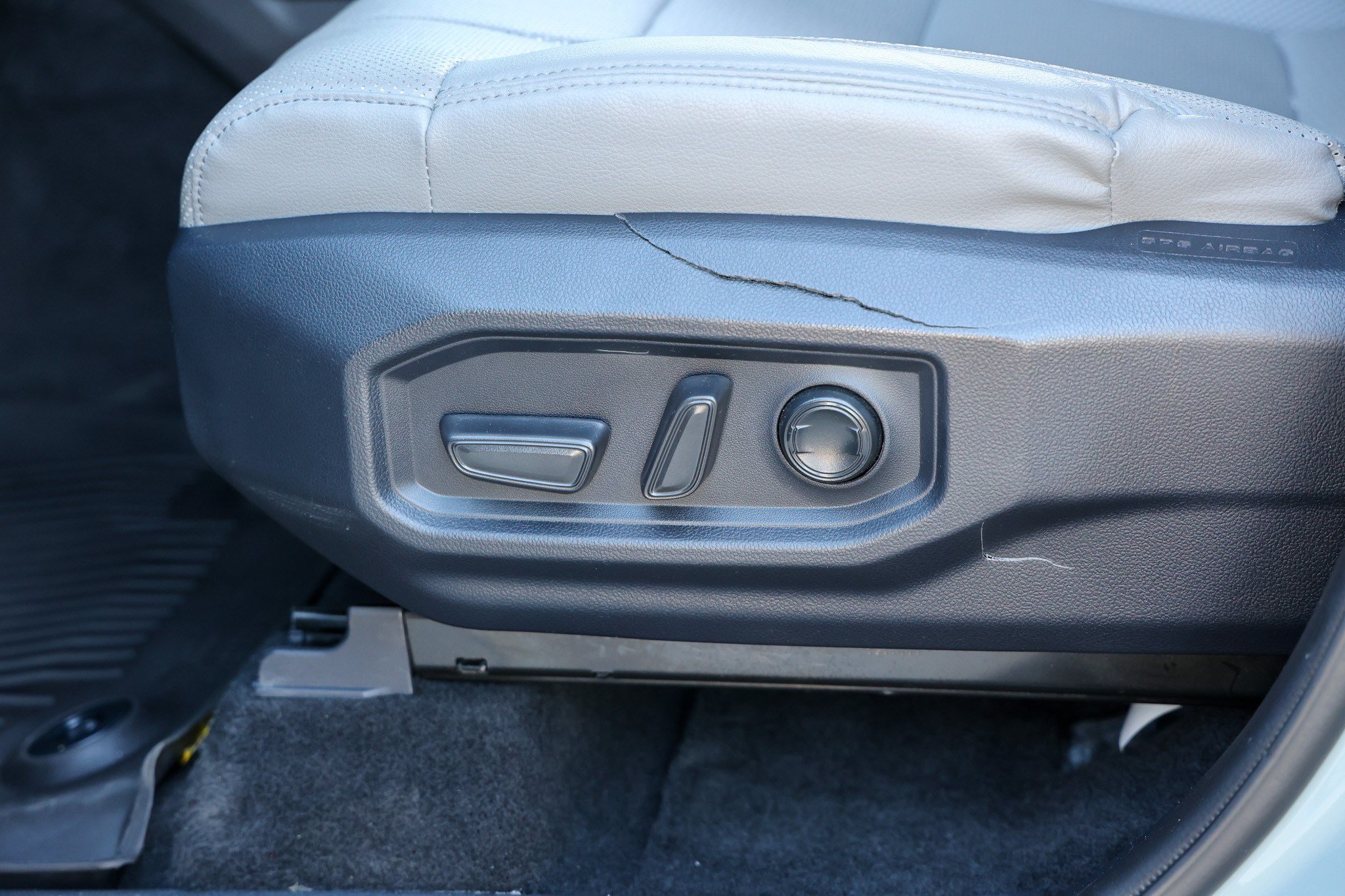 Used 2024 Toyota Tundra Limited AWD/4WD image 30