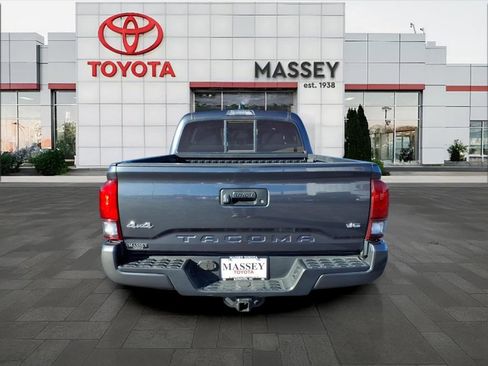 Used 2022 Toyota Tacoma SR image 4