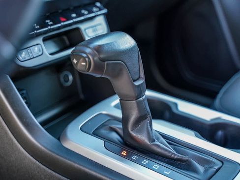 Used 2021 Chevrolet Colorado ZR2 image 19