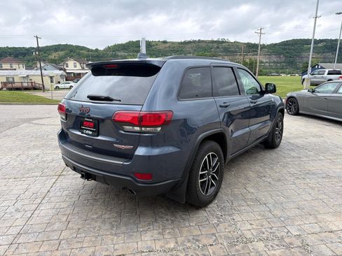 Used 2020 Jeep Grand Cherokee Trailhawk AWD/4WD image 8