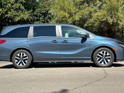 Used 2025 Honda Odyssey EX-L