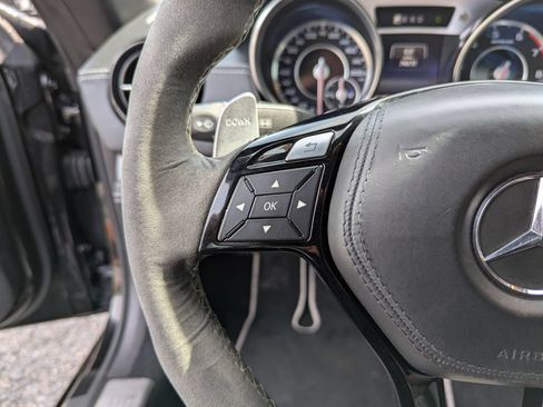 Used 2016 Mercedes-Benz SL 63 AMG image 18