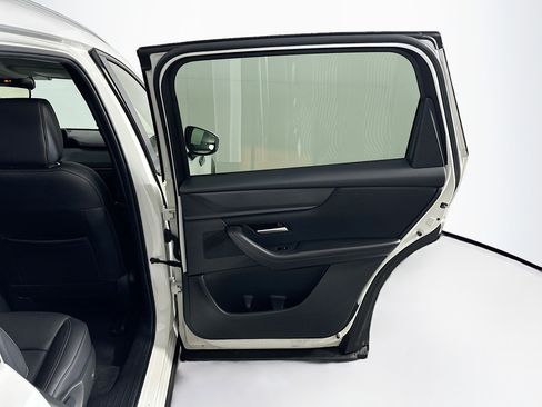 Used 2025 MAZDA CX-90 3.3 Turbo w/ Select Package image 33