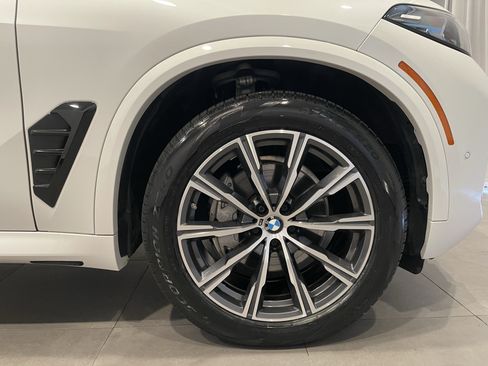 Certified 2024 BMW X5 xDrive40i w/ M Sport Package AWD/4WD image 10