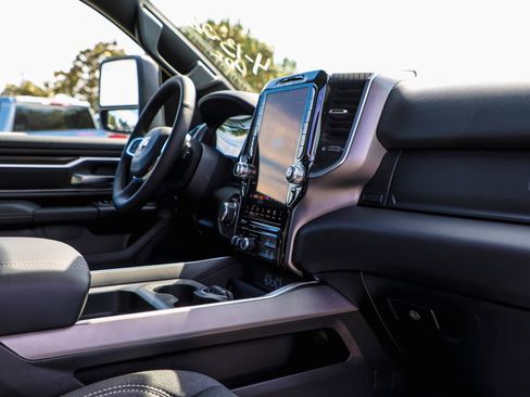 New 2026 RAM 1500 Big Horn AWD/4WD image 12