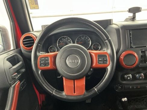 Used 2015 Jeep Wrangler Unlimited Sahara w/ Connectivity Group image 6