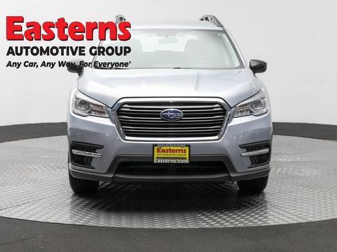 Used 2022 Subaru Ascent 8-Passenger AWD/4WD image 2