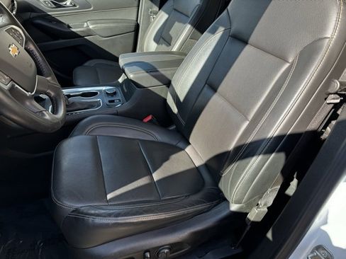 Certified 2021 Chevrolet Traverse Premier w/ Redline Edition image 5