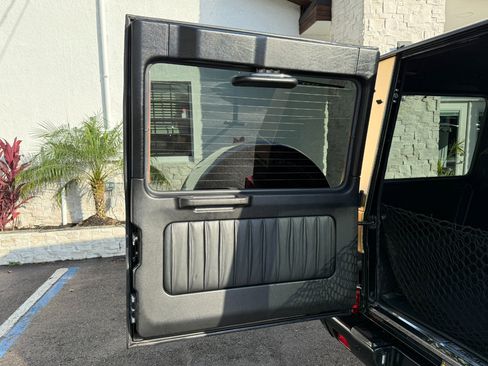 Used 2014 Mercedes-Benz G 63 AMG 4MATIC image 22